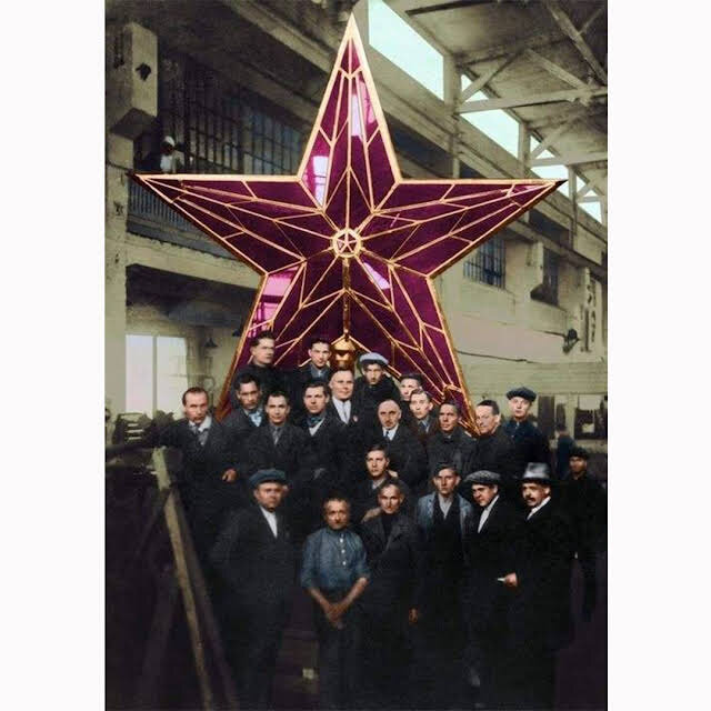 Завод по производству рубиновых звёзд Кремля.