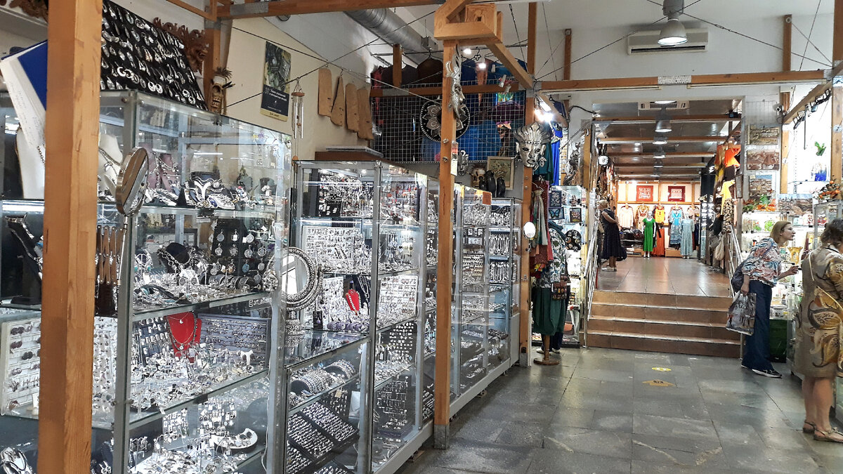 в магазине-салоне "Подарю"