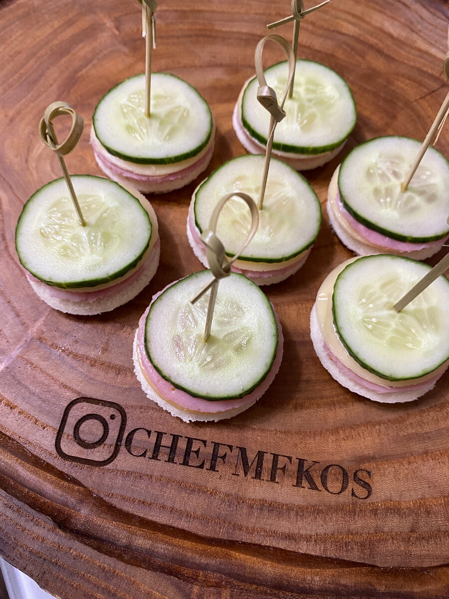 Канапе ветчина, сыр, огурец, хлеб #chefmfkos