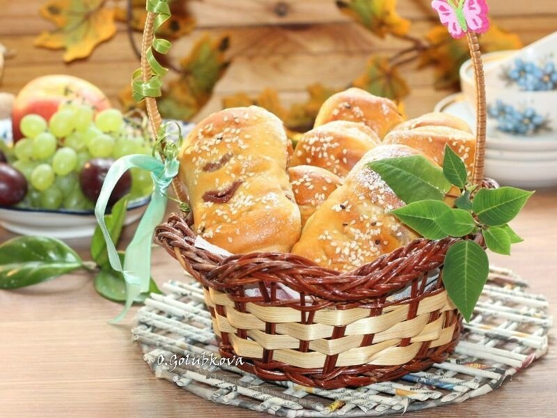    Булочки с фруктами в молочной заливке