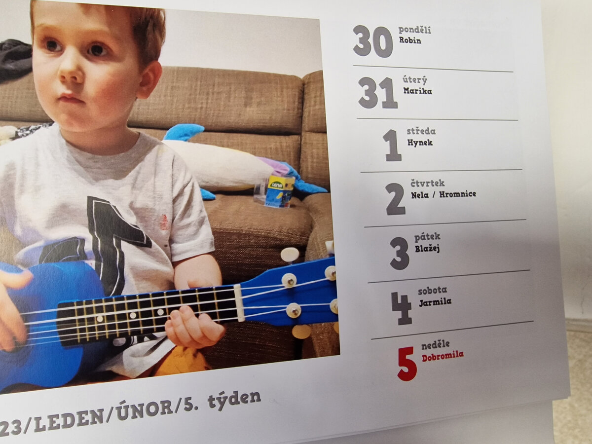 Фото автора: долго думала, какую же иллюстрацию вставить к статье. Календарь! Тут и сутки и будни:-)