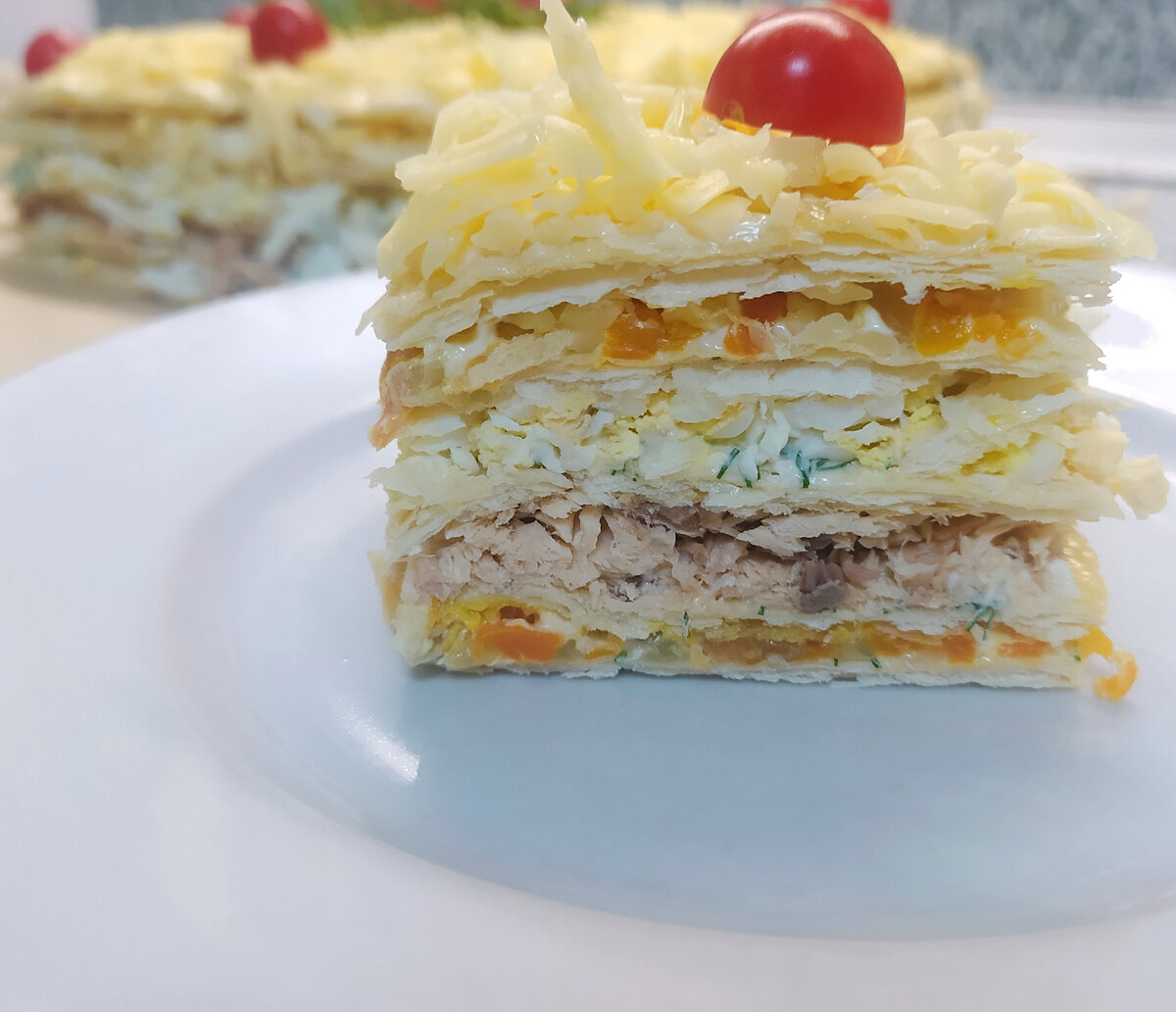 Закусочный торт из фарша куриного