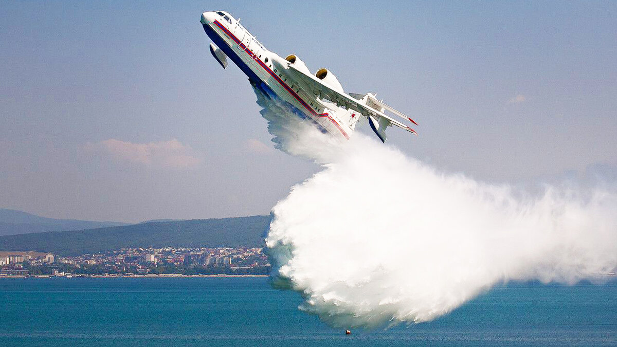 Самолёт-амфибия Бе-200