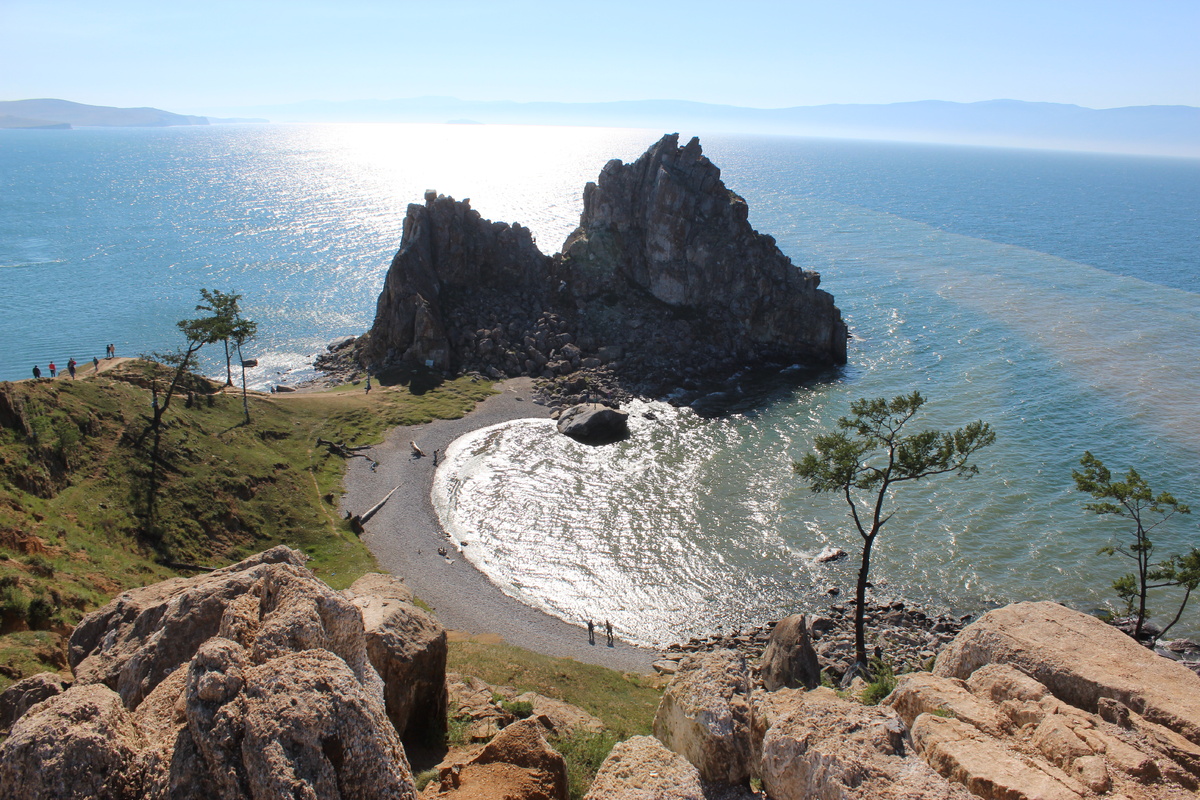Скала Шаманка на острове Ольхон.