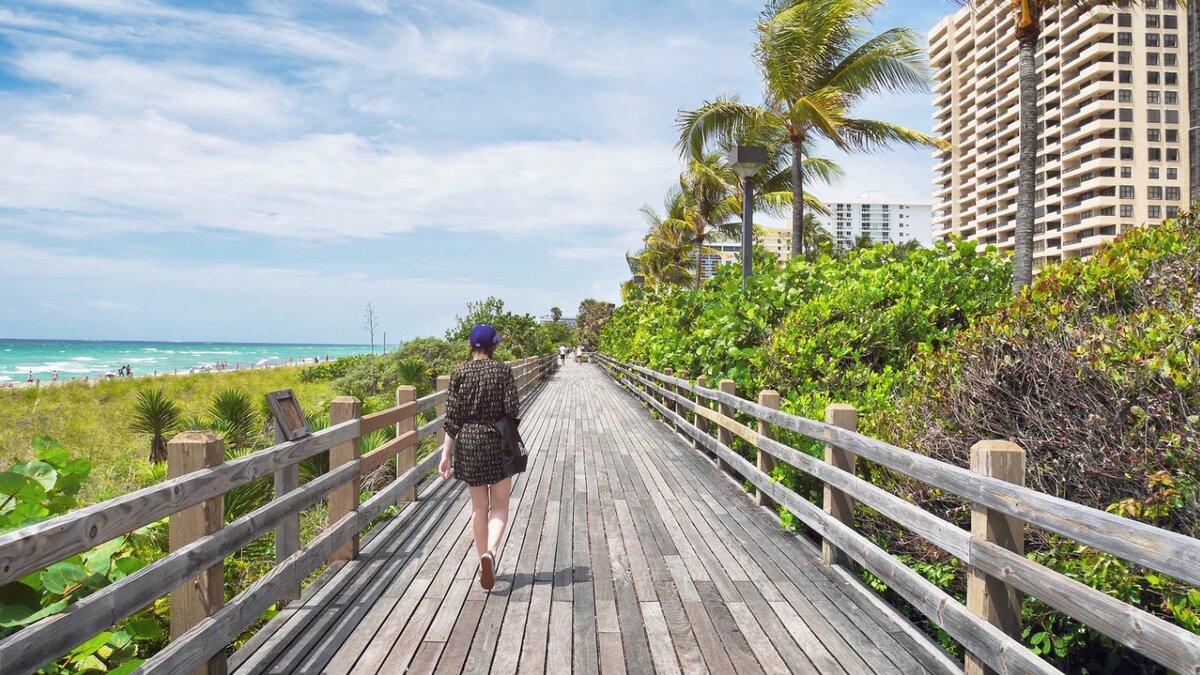 Калифорния флорида климат. Miami Beach walk. Курорт США реклама.