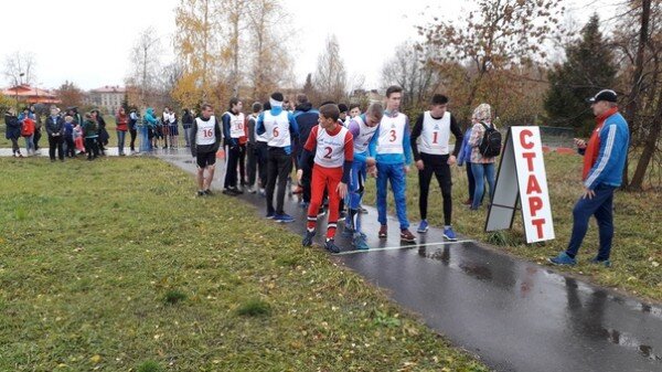 Я в красном костюме