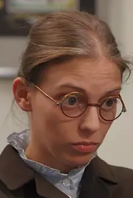 Кадр из сериала Не родись красивой