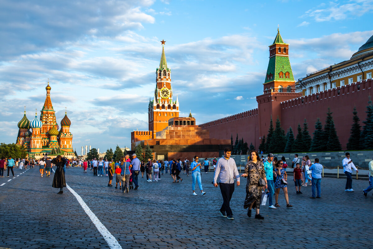 Где посетить в москве. Москва доспремичательности. Достопримечательности красной площади. Красная площадь Москва достопримечательности. Площади современной Москвы.