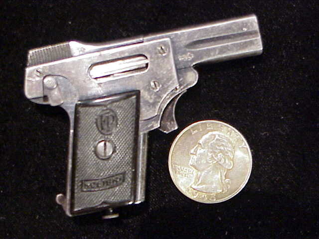Визуальный пример размеров пистолета Колибри 