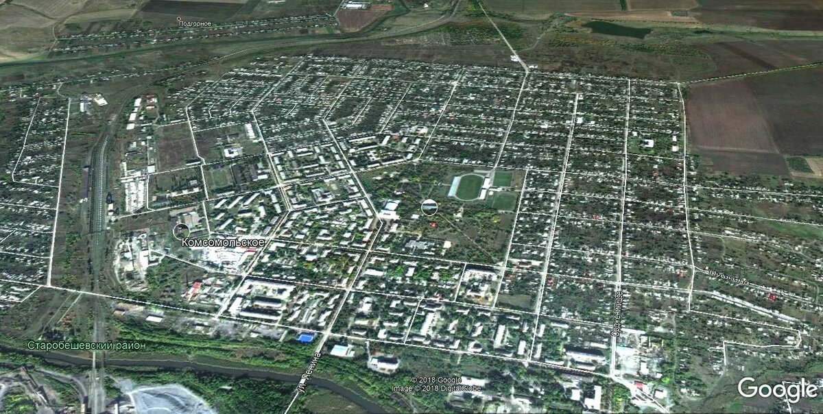 Небольшой городок Комсомольское в Донецкой области.