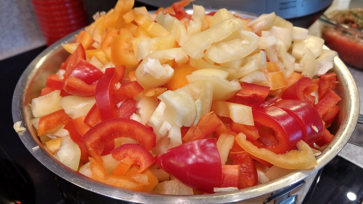 Болгарский перец лучше брать по мясистее.