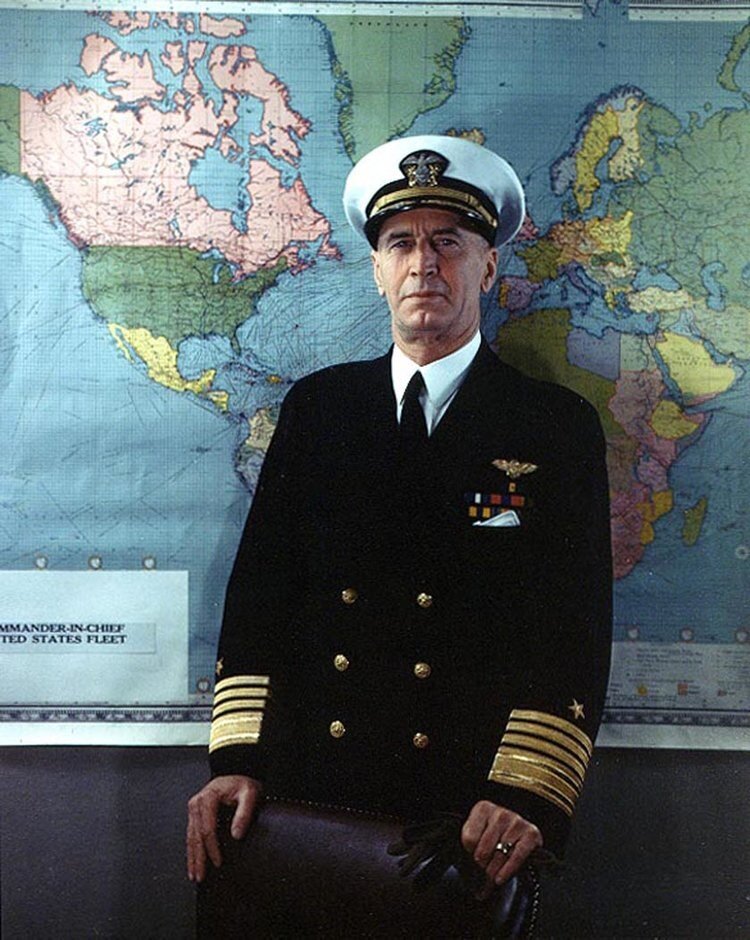 Главнокомандующий ВМС США, адмирал Эрнест Кинг