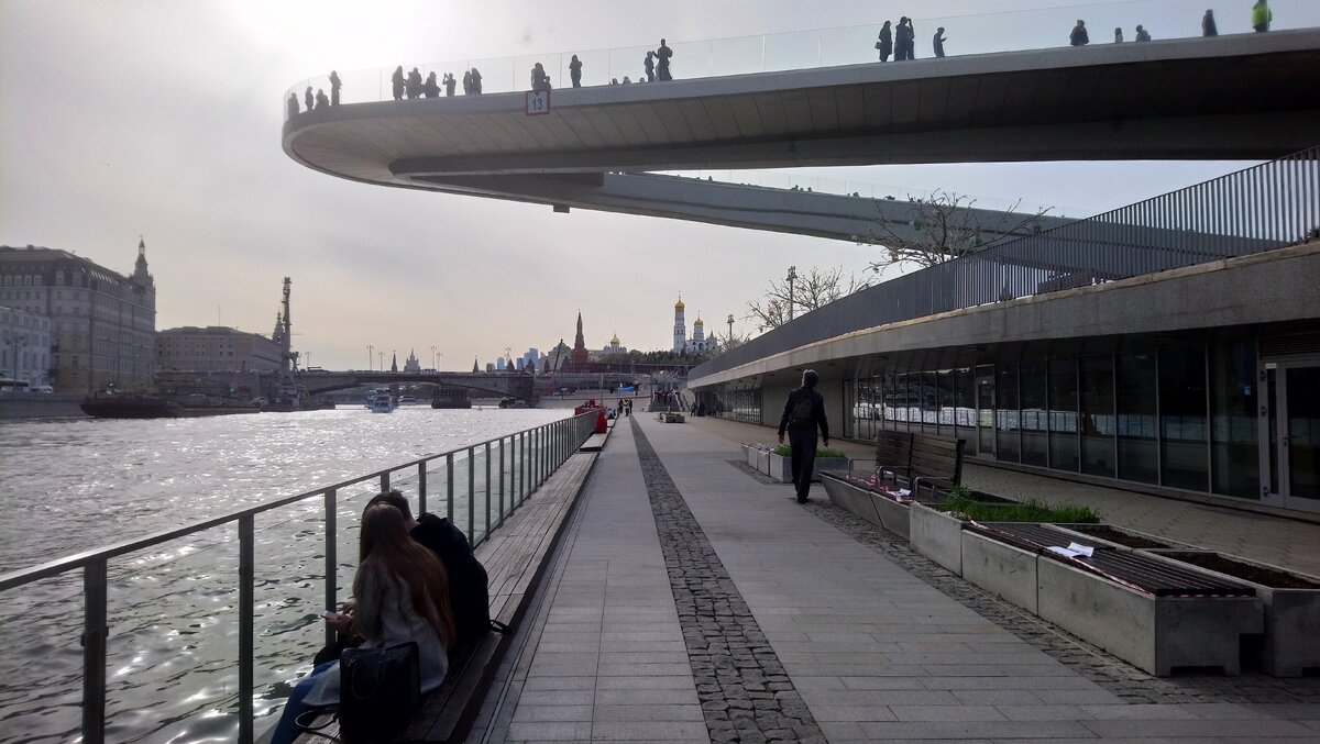 Вид на Кремль со стороны Зарядья. Фото автора. 2019