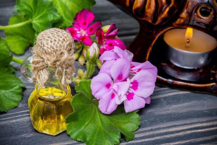 Ароматическое масло пеларгонии - источник яндекс картинки