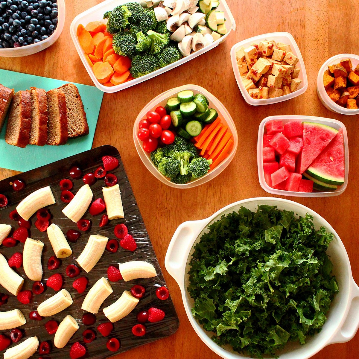 С ранних лет я избегал есть мясо и верю, что настанет время, когда люди, подобные мне, будуть смотреть на убийство животного так, как они теперь смотрят на убийство человека (с) Леонардо да Винчи