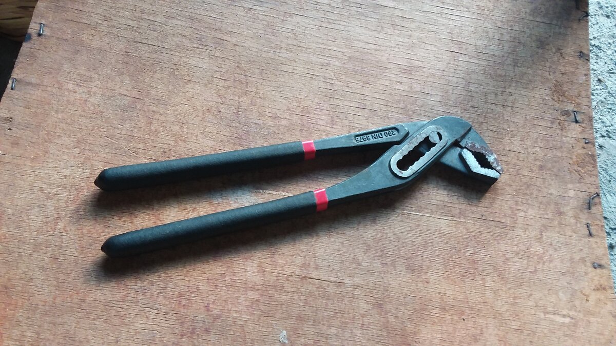 Гебельсы 250ммм википедия. Клещи зажимные 180 мм top tools 32d450. Клещи hazet 760n-1. Гебельсы. King tony 6511-10a.