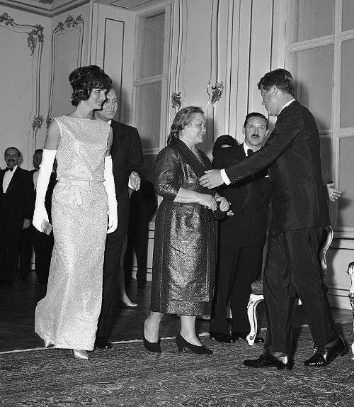 Миссис Хрущёва vs миссис Кеннеди, миссис Эйзенхауэр и мадам де Голль
