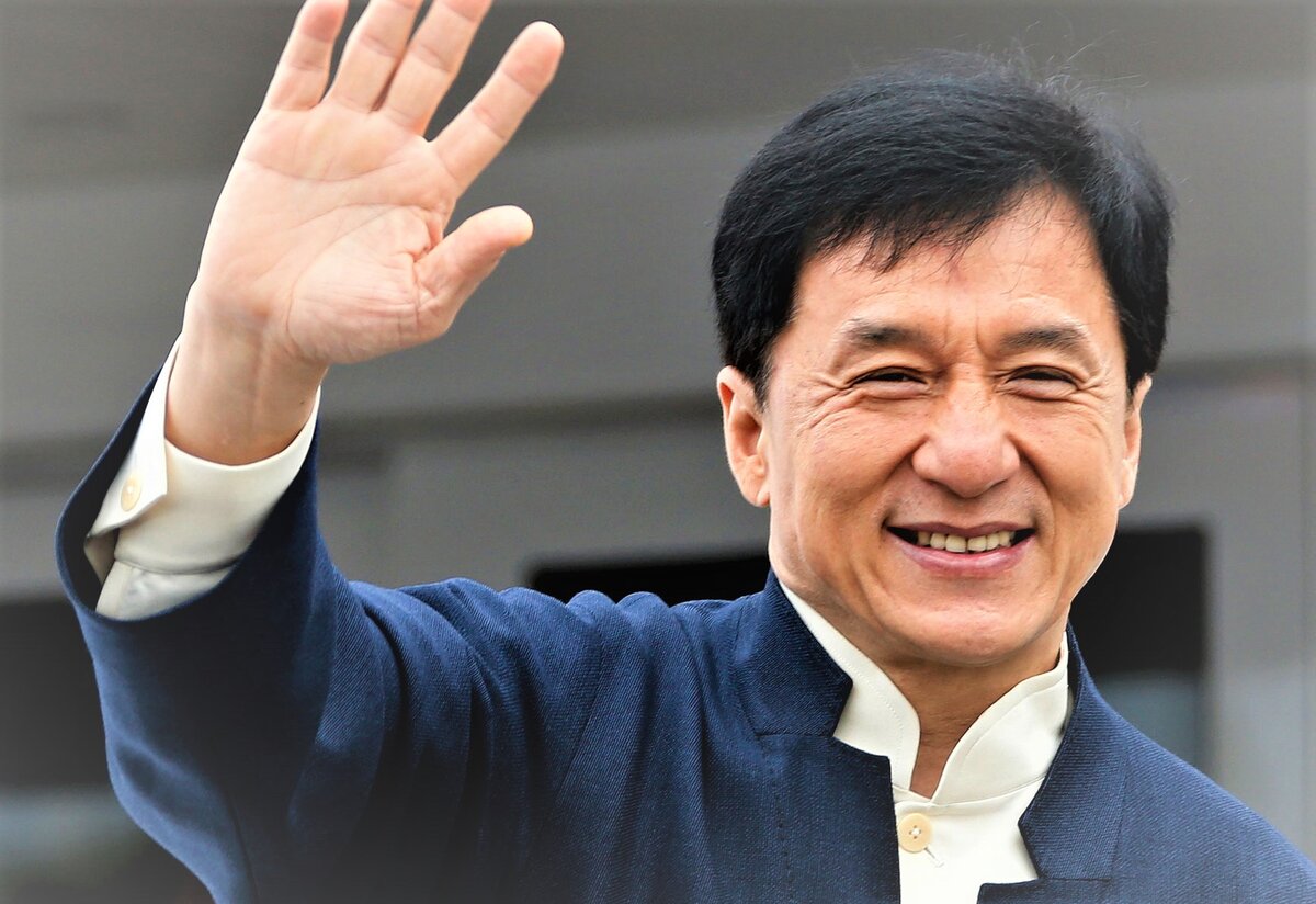 Джеки Чан. Взято из Яндекс.Картинок