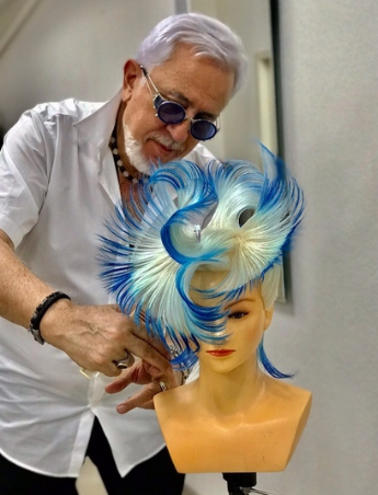 Важа Мхитарян - 12 кратный чемпион мира по парикмахерскому искусству