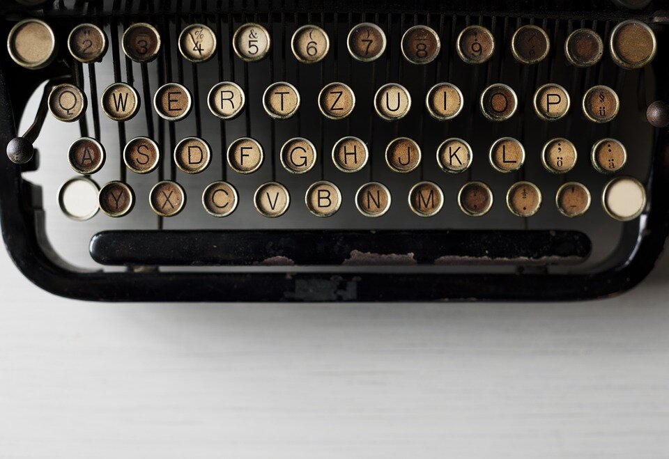 https://cdn.pixabay.com/photo/2017/06/02/09/48/alphabets-2365812_960_720.jpg