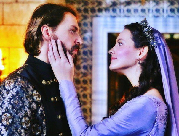 Айше и Мурад в сериале «Великолепный век. Империя Кёсем»