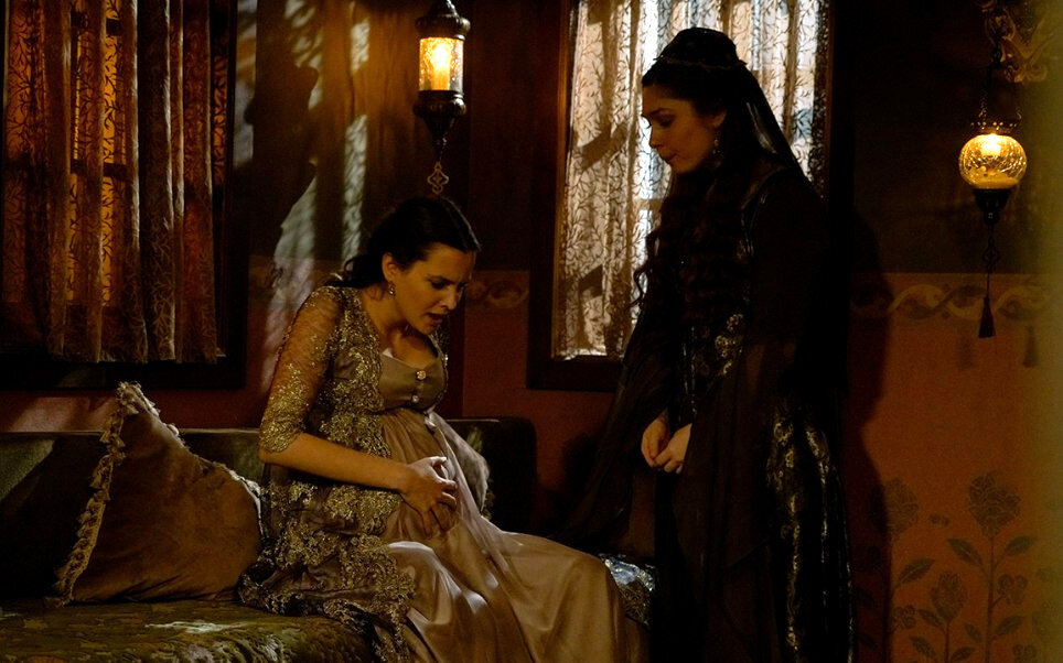 Айше в сериале «Великолепный век. Империя Кёсем»