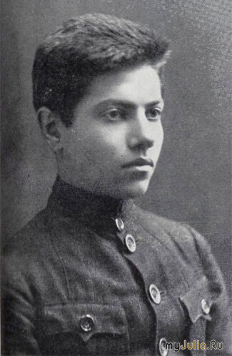 Лифарь-гимназист со старым носом. Фото из интернета