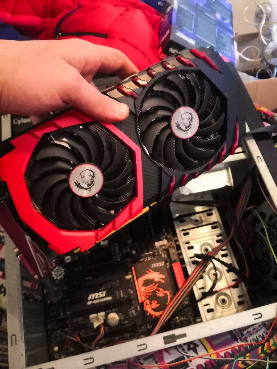 Msi 1060 6gb. Видеокарта MSI AMD Radeon RX 580. AMD MSI RX 580. AMD RX 580 8gb. MSI RX 570 4 ГБ.