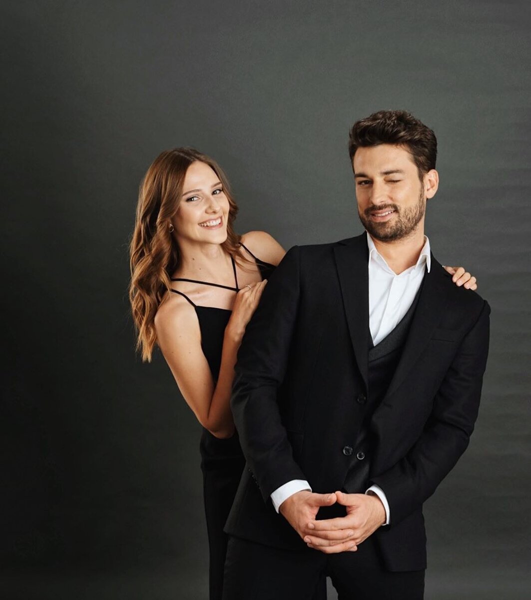 Алина Боз и Альп Навруз / источник: instagram.com/alinaboz/