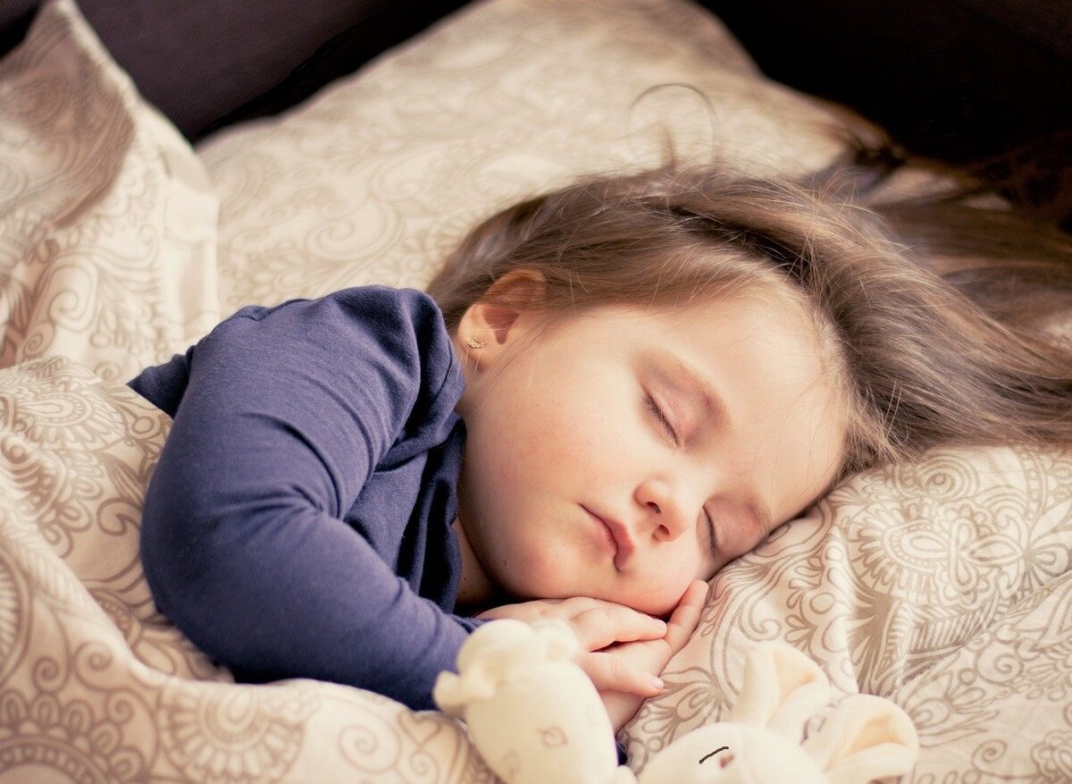 Что значит сниться новорожденным детям — смысл сновидений