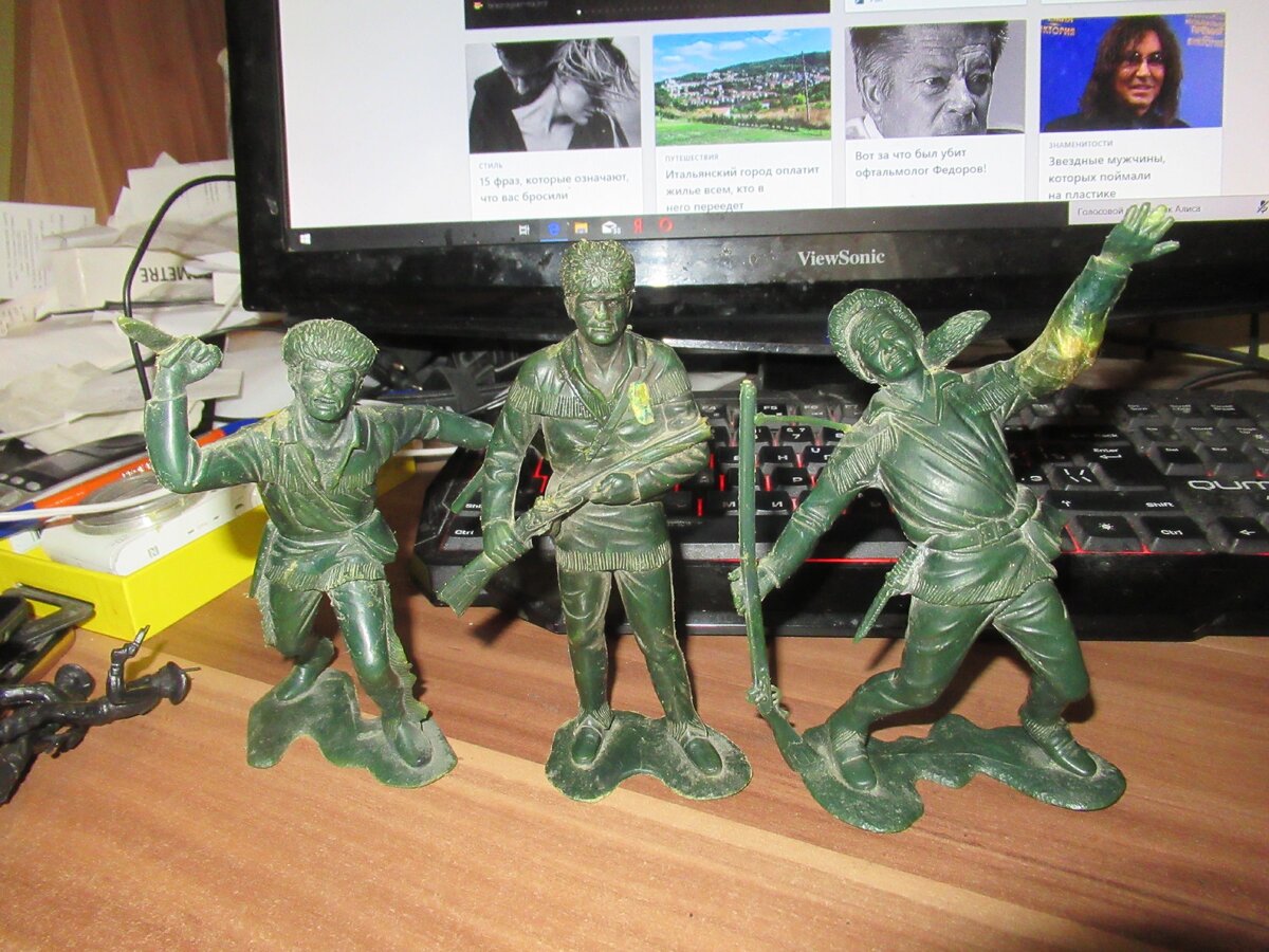 Большие ТРАППЕРЫ, немного запачканные, немного раненые