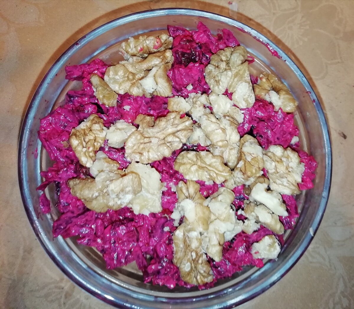 Салат со свёклой и черносливом