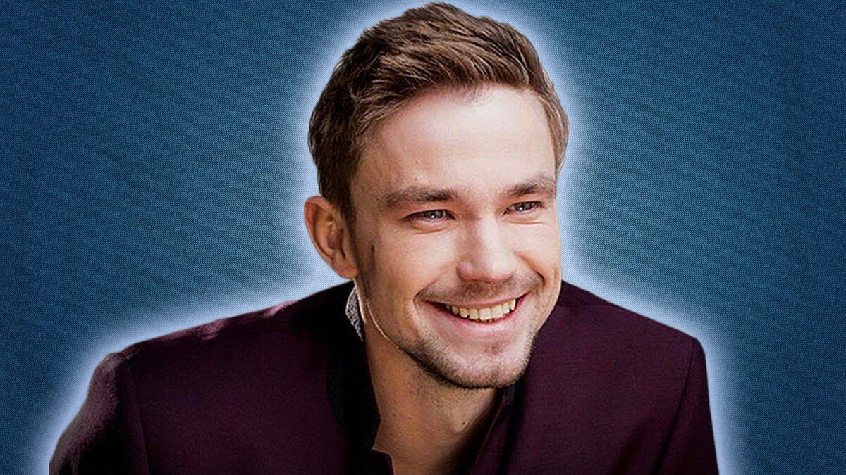 Александр Петров.