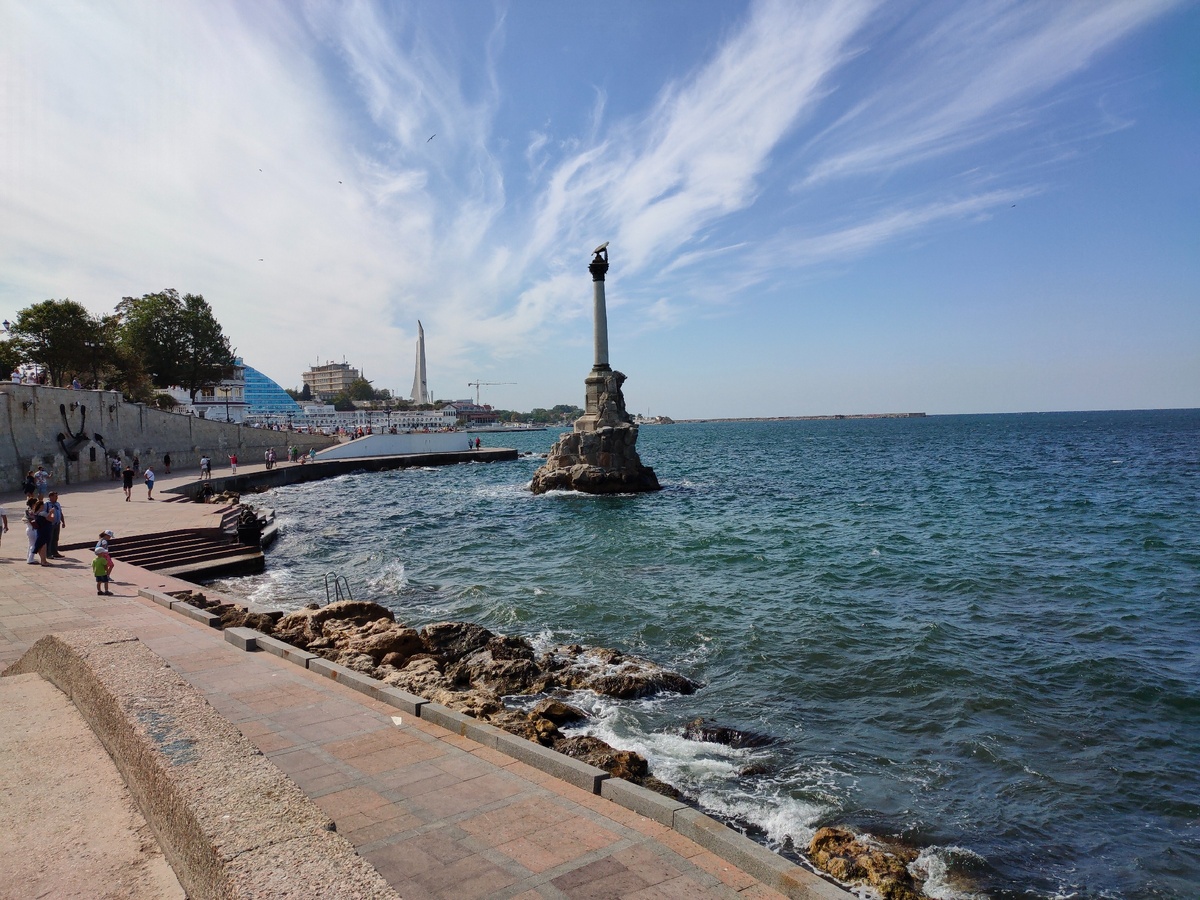 Обожаю Севастополь. Прогулки по набережной придают силы и желание жить и действовать
