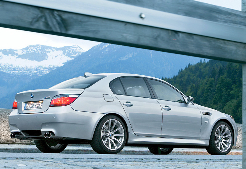 BMW M5 E60