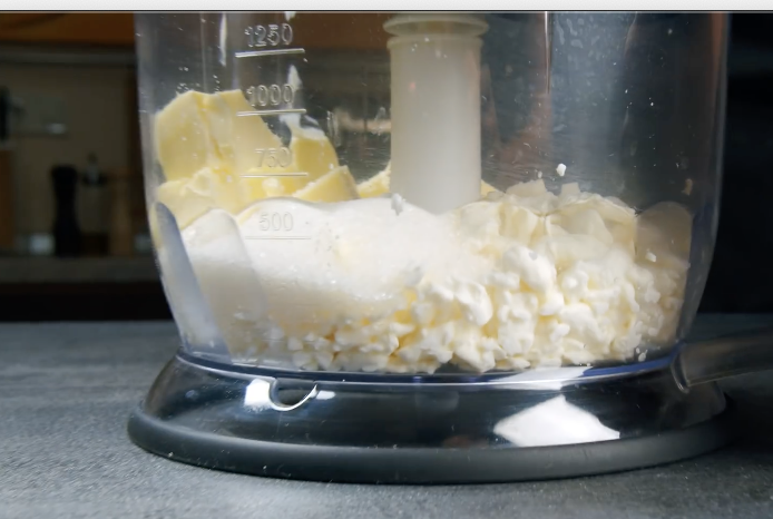 Перемешиваем все в блендере