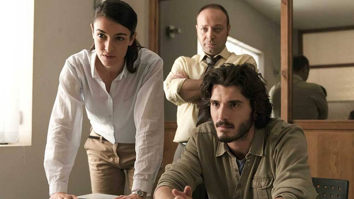 под подозрением 3. под подозрением (2022, сериал, 1 сезон). испанский сериал под подозрением. под подозрением фильм 2018. под подозрением 3.