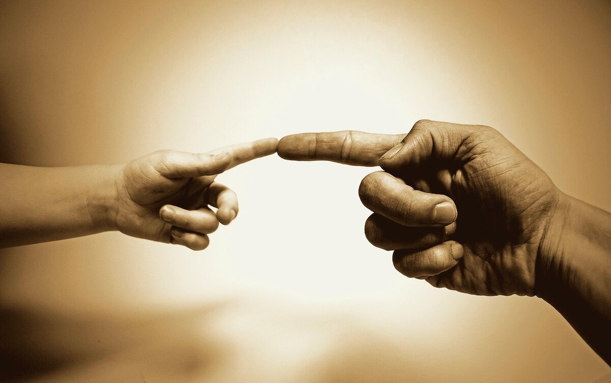 Внутренний ребенок всегда стремится к контакту с нами, но мы его стараемся не замечать