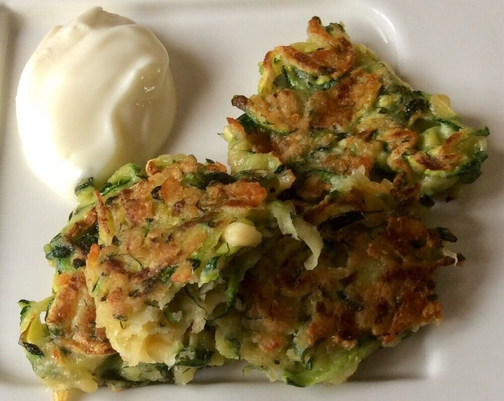 Оладьи из цукини, нежные и вкусные. Фото из архива автора