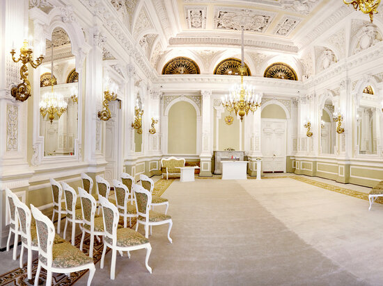     Первый дворец находится на Английской набережной № 28. Фото: пресс-служба комитета по делам записи актов гражданского состояния