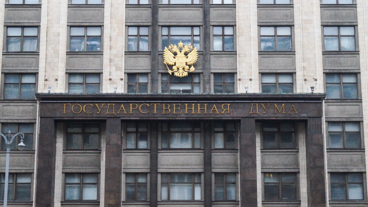     Закон о повышении призывного возраста приняли в Госдуме, об этом сообщают федеральные СМИ.