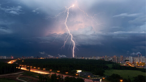    "Желтый" уровень погодной опасности продлили в Москве Дарья Смирнова