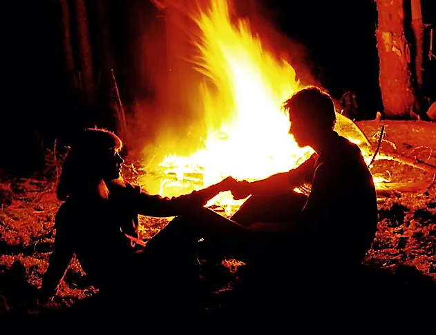 Да, прикиньте, ему нечего сказать. Он поэтому и отвечает молчанием. 