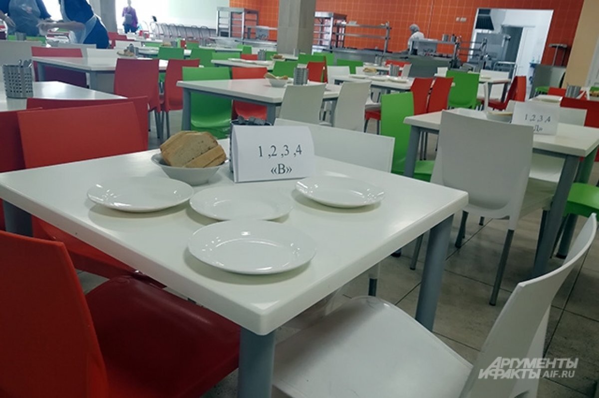    В нескольких красноярских школах 4 сентября ученики остались без еды