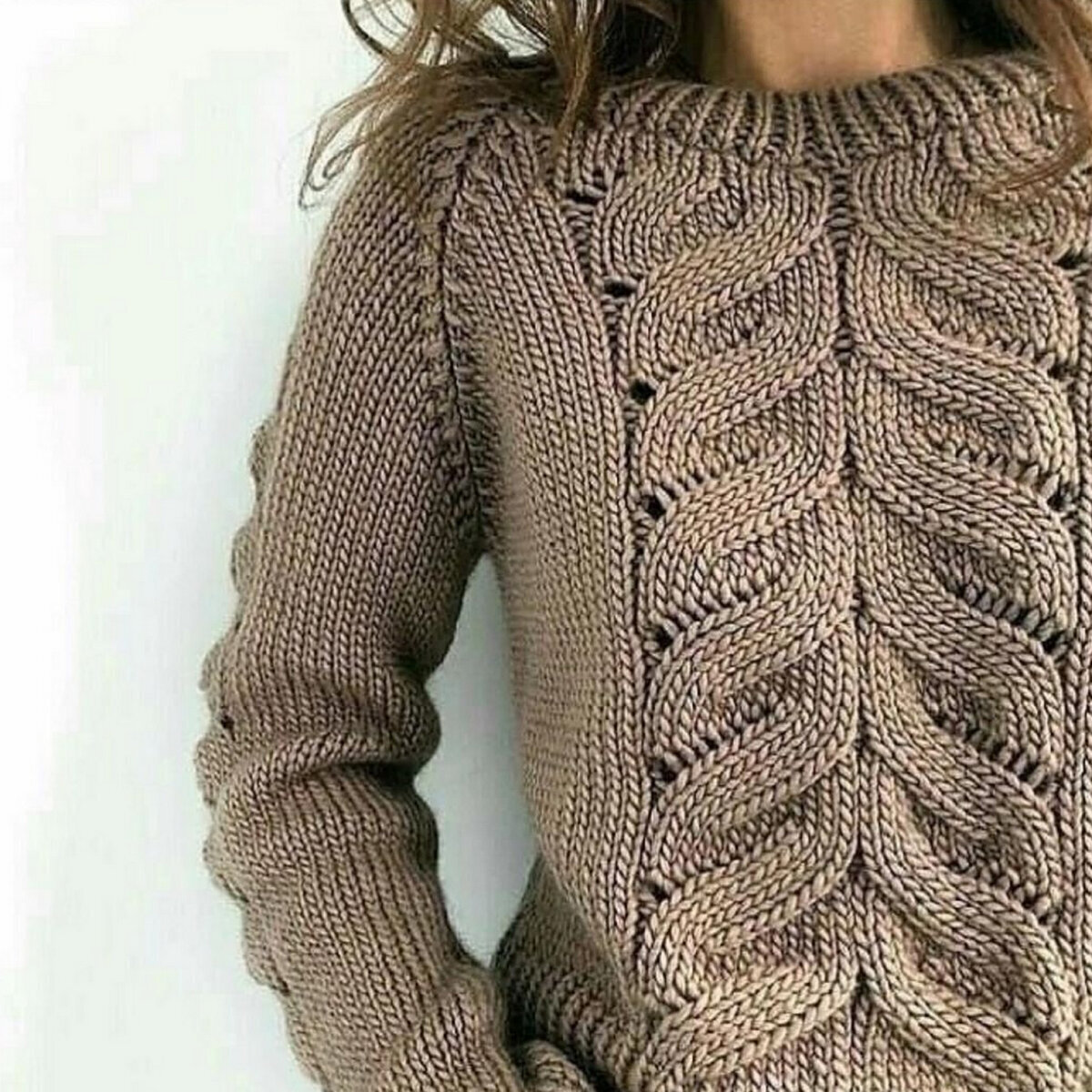Мужской пуловер спицами с капюшоном - Портал рукоделия и моды