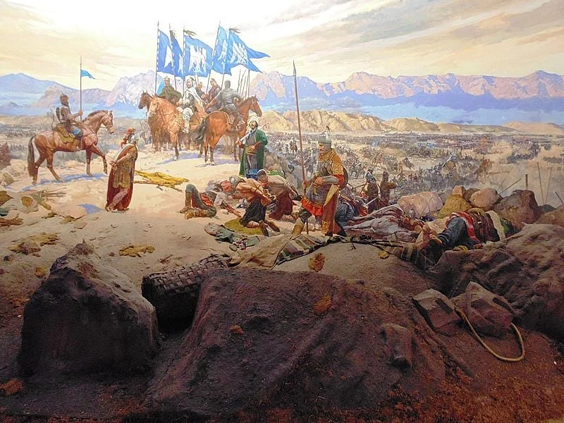 Картина, изображающая последствия битвы при Манцикерте (Мантзикерте) в августе 1071 года нашей эры. Битва в Армении была одним из величайших поражений Византийской империи. Победоносная армия сельджуков захватила византийского императора Романа IV Диогена. (Диорама в Стамбульском военном музее)