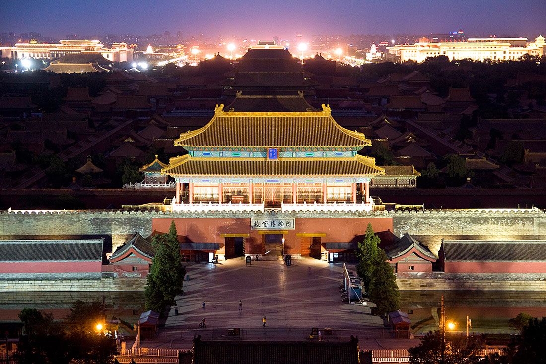 Китай самая большая площадь. Дворец Гугун Запретный город Китай Пекин. Императорский дворец Гугун Китай. Запретный город (Императорский дворец Гугун). Запретный город (Forbidden City), Пекин, Китай.