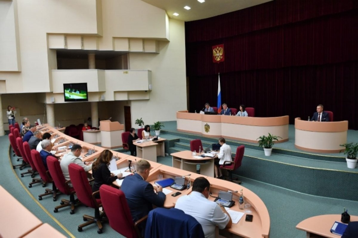    Роман Бусаргин похвалил работу Саратовской облдумы