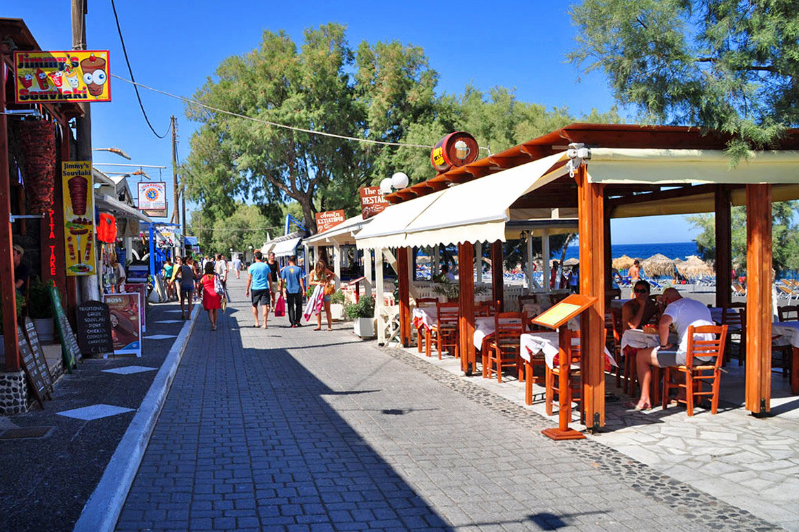 набережная Камари