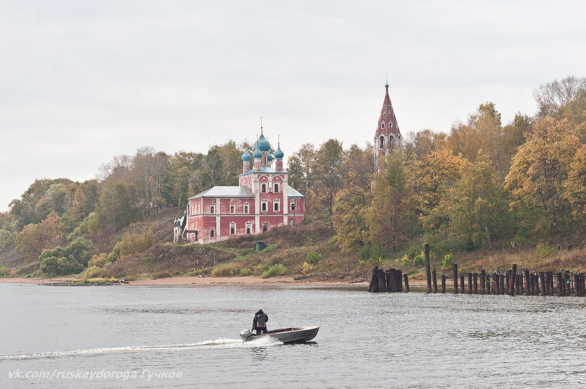 Кустодиев гуляние на волге